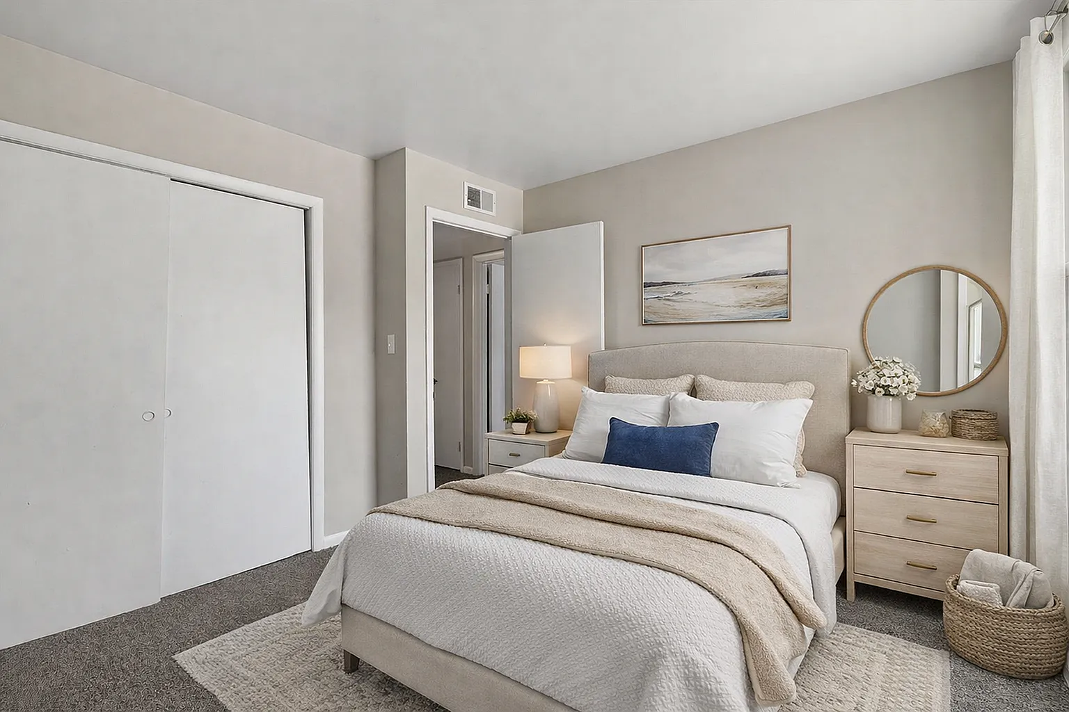 Aubrey Apartments — Photo 3