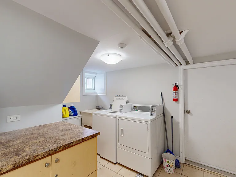 79 Rosemount Ave #B — Photo 10