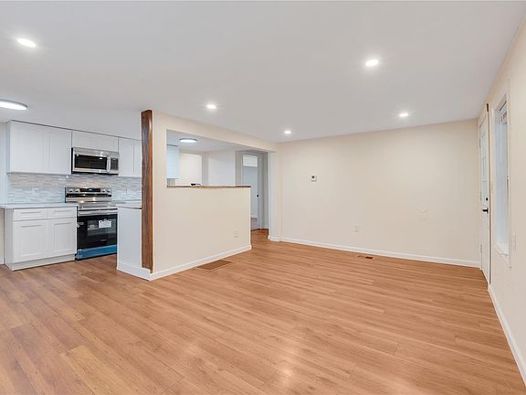 5th image of 7495 MITCHELL ROAD