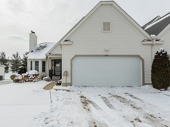 2nd image of 907 Devonwood Dr