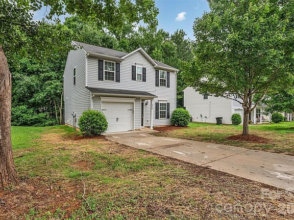 3rd image of 8500 Four Sisters Ln