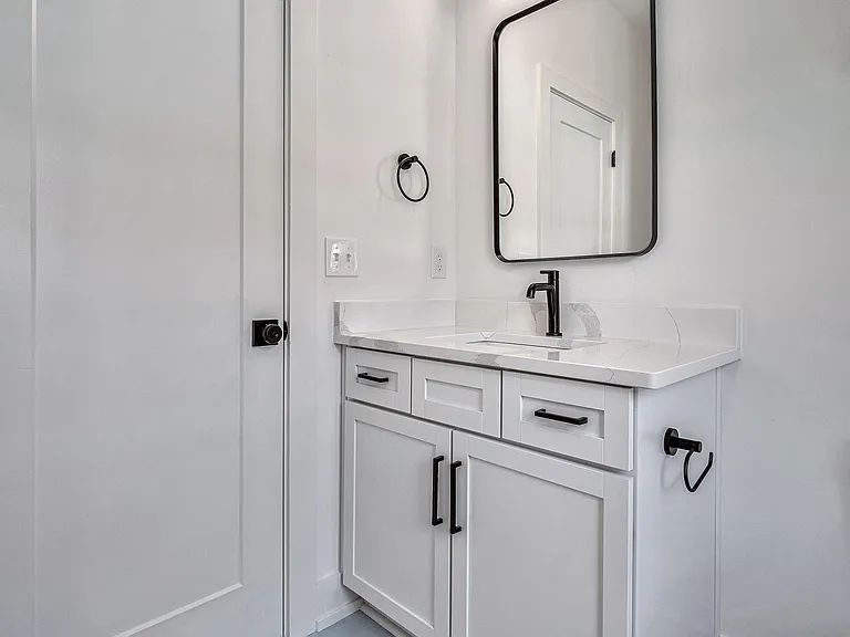 6535 Thunderbird Dr — Photo 6