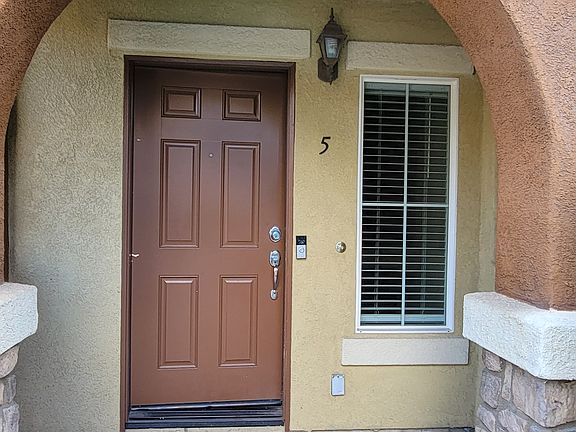 4th image of 10240 Daybreak Ln Unit 5