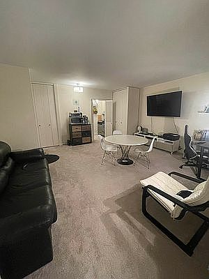 4th image of 159 W 53rd St APT 15A