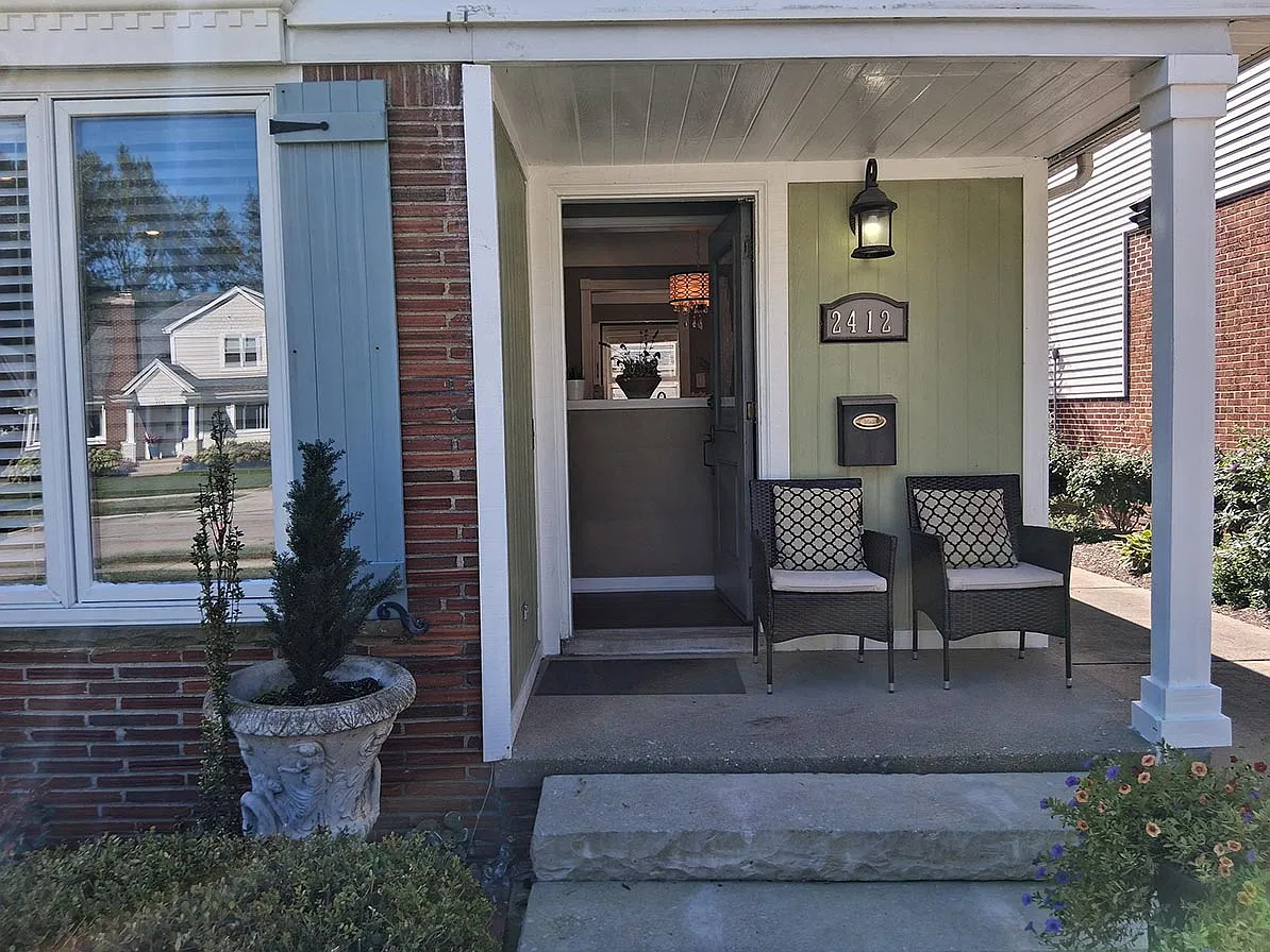 3 bed, 1800 sqft, $3,000 — Photo 3