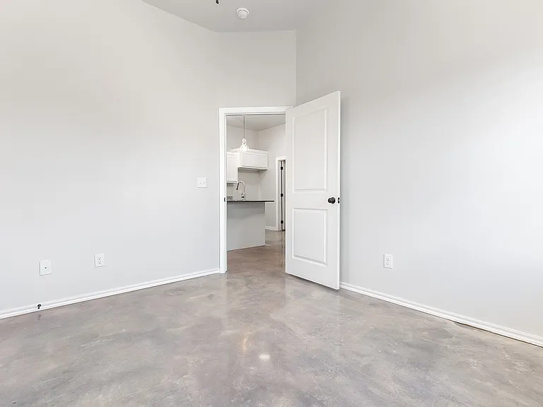 2324 SW 90th Pl — Photo 14