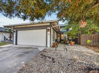 5340 Blue Sapphire Ct, Elk Grove, CA 95758