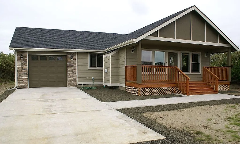 336 N Razor Clam Dr SW photo 1