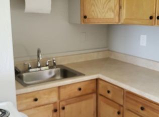 1181 Augusta Rd APT 3, Belgrade, ME 04917