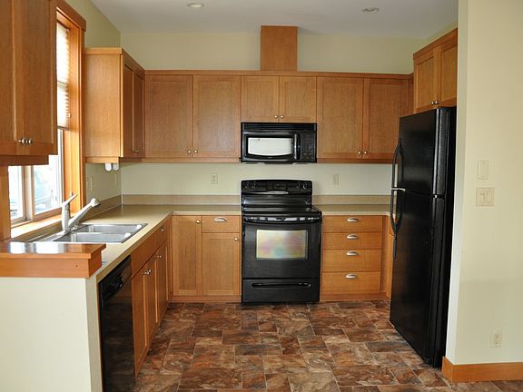 5th image of 1208 Washington Ave S