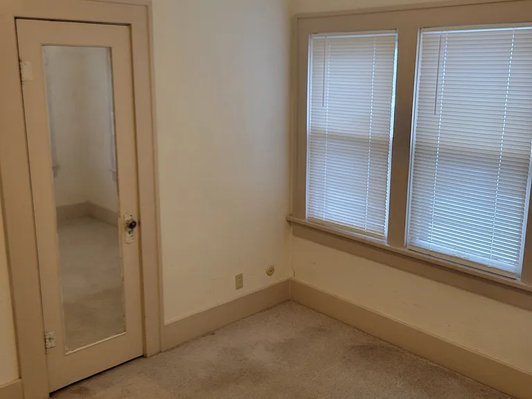 746 N Woodrow Ave — Photo 21