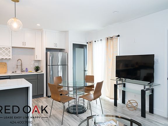 5th image of 836 N Van Ness Ave #838-1/2