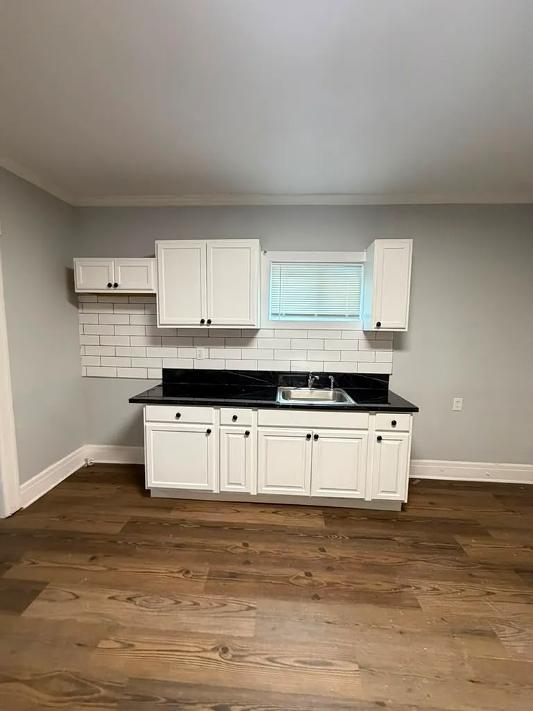 4603 Central St — Photo 3