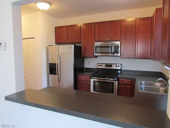 5th image of 540 Hadleybrook Dr