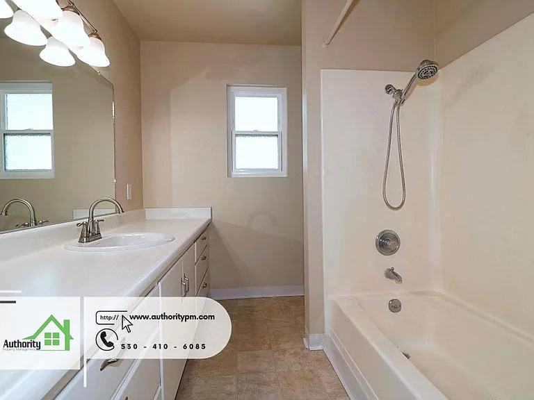 19578 Covington Mill Dr — Photo 16