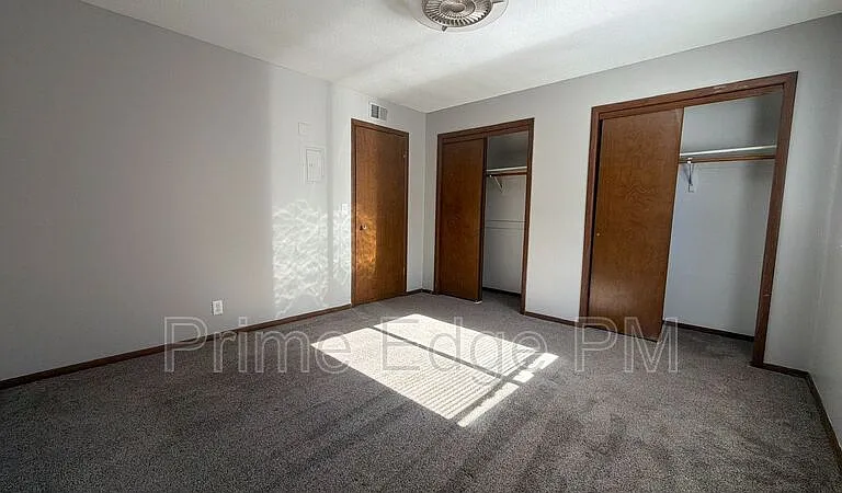 4520 Calvert St #2 — Photo 12