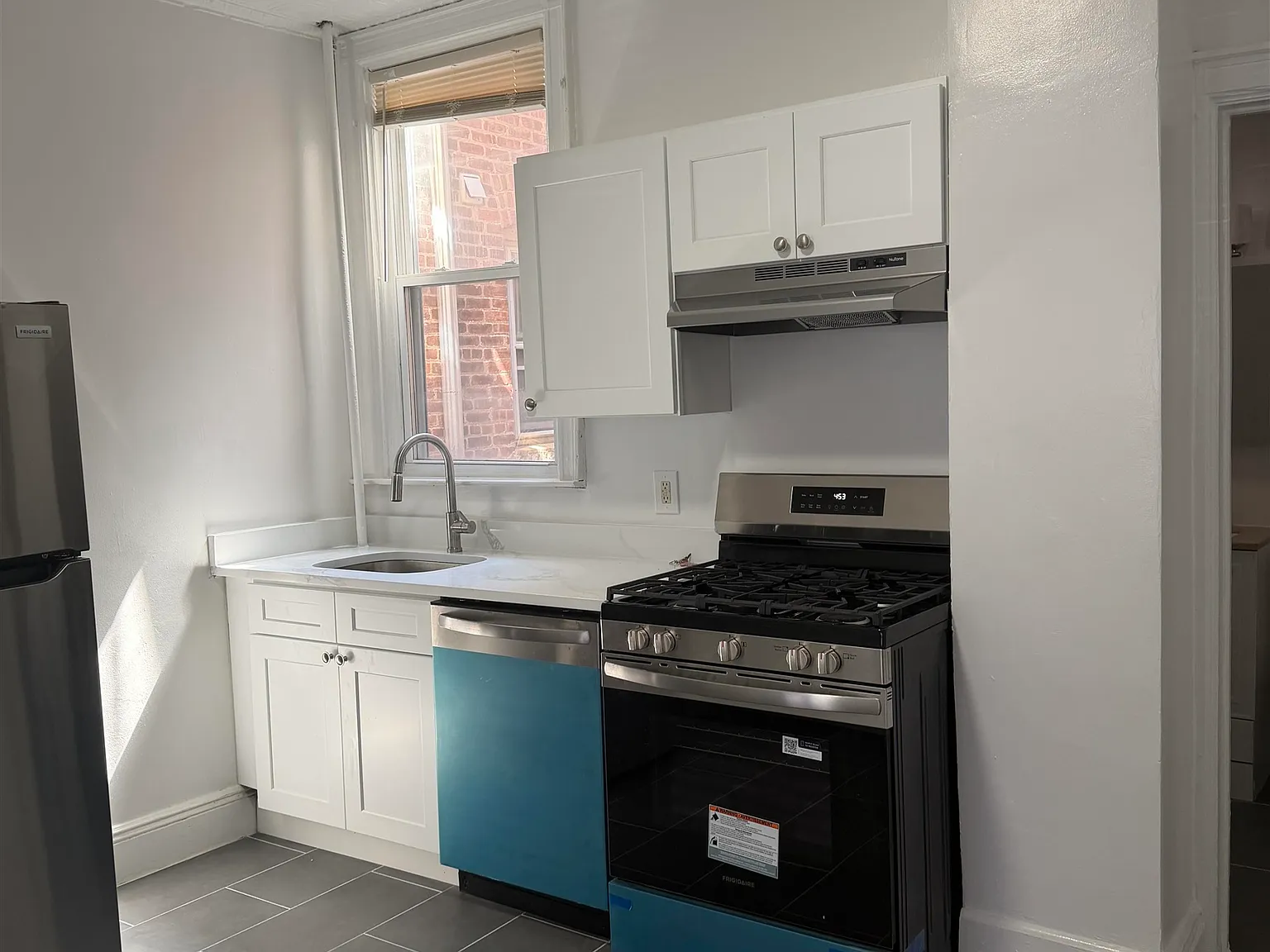 1 bed, 1.0 bath, $1,650 — Photo 3