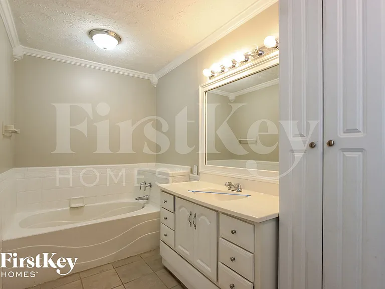 6936 Deshon Ridge Dr — Photo 12