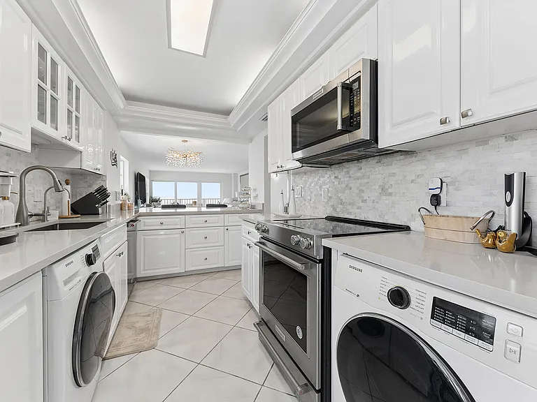 1021 Hillsboro Mile Bch #1008 — Photo 13