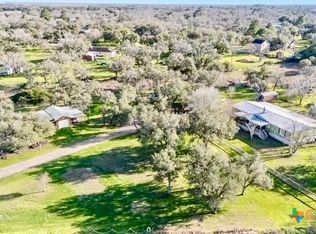 103 Forest View Dr, Victoria, TX 77905