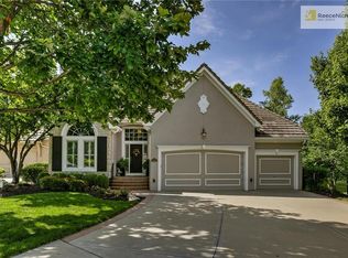6501 Claret Ct, Parkville, MO 64152