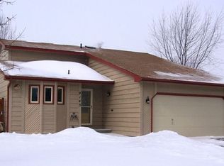 9143 Goldenrod Ln N, Maple Grove, MN 55369