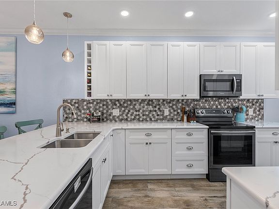 3rd image of 8550 Kingbird Loop APT 620
