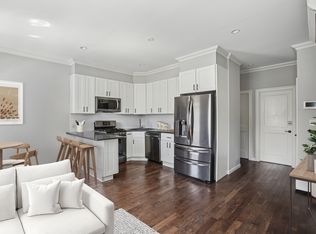 60-11 56th Ave #2, Maspeth, NY 11378
