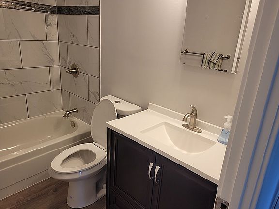 5th image of 6019 Belair Dr