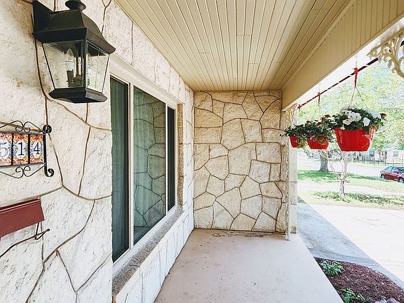 3rd image of 514 Channing Ave