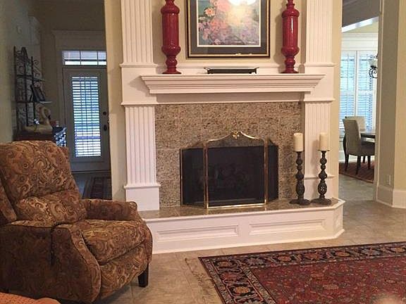 3rd image of 8350 Timber Creek Dr