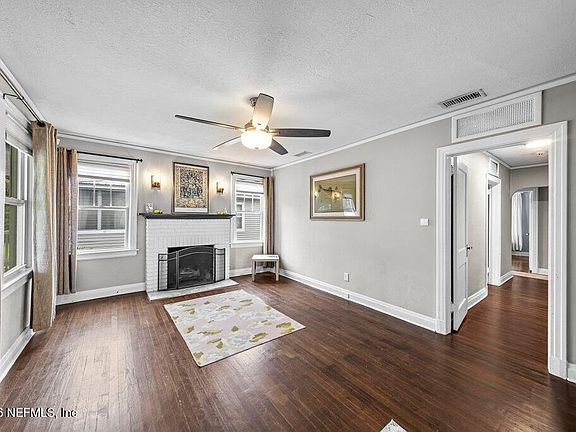 5th image of 1812 INWOOD Terrace