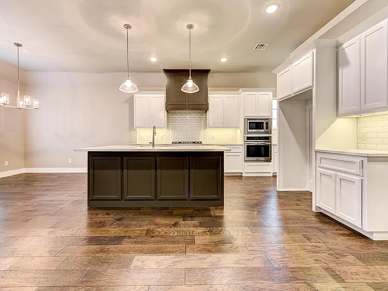 4625 Green Country Rd — Photo 4