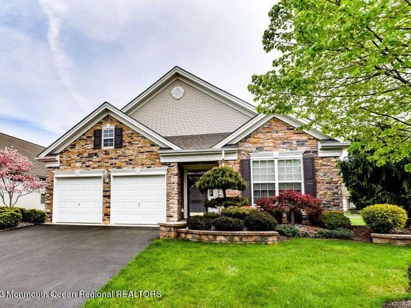 30 Balmoral Drive, Jackson, NJ 08527