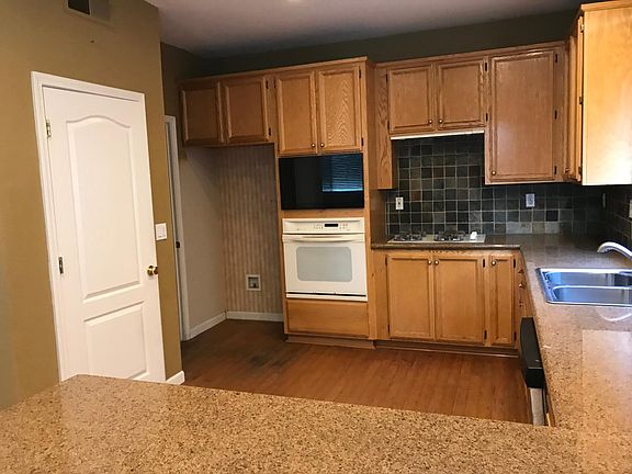 4th image of 9020 Brittany Park Dr