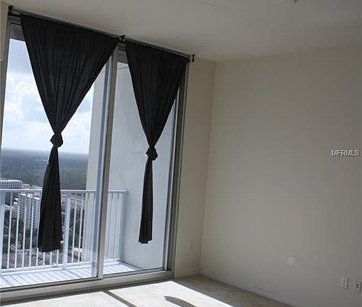 4th image of 155 Court Ave #2503