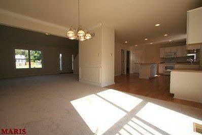 4th image of 2326 Gaebler Ave