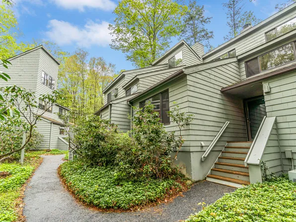 84 Woodside Circle #84, Torrington, CT 06790