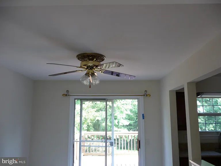 7665 Sheffield Village Ln — Photo 5