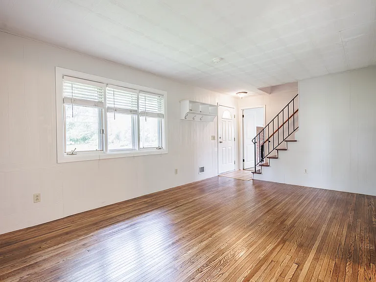 26 Clearview Ave — Photo 7