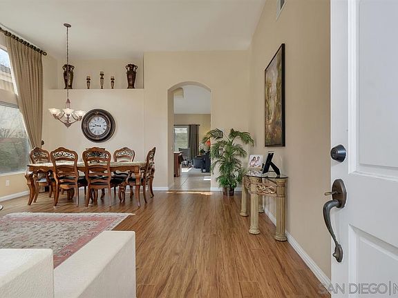 3rd image of 13788 Esprit Ave