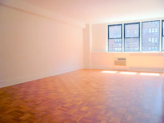 Rented by Citi Habitats | media 8