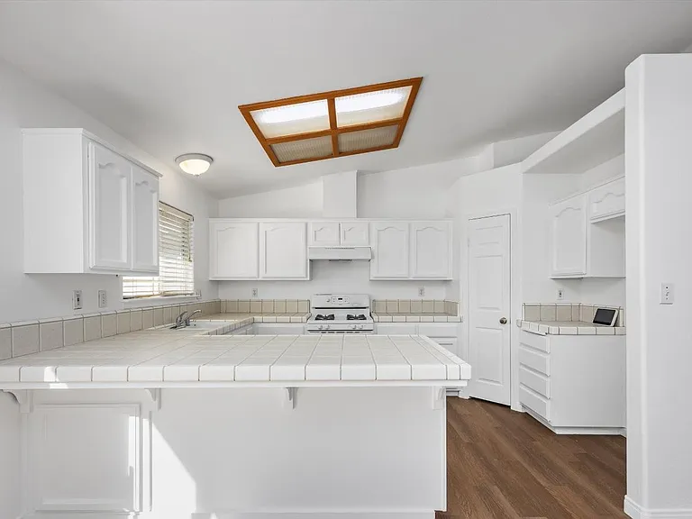 3921 White Sands Dr — Photo 13