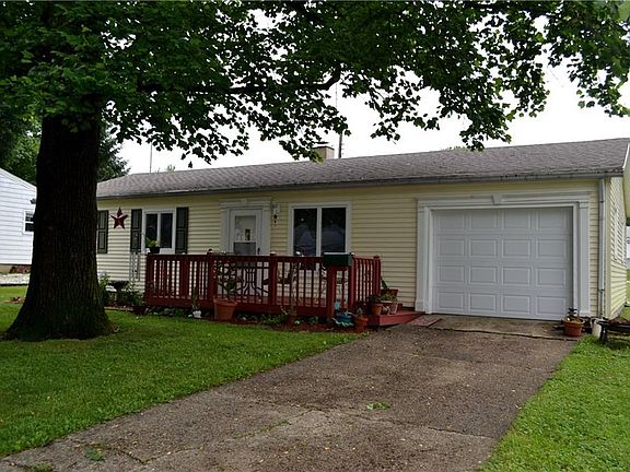 2nd image of 36 Martin Dr