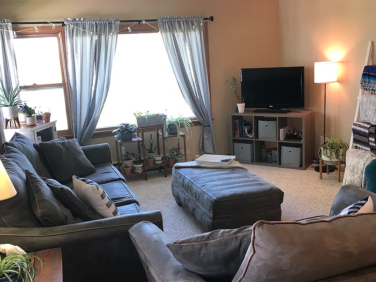 864 9th Ave SE #3 — Photo 4
