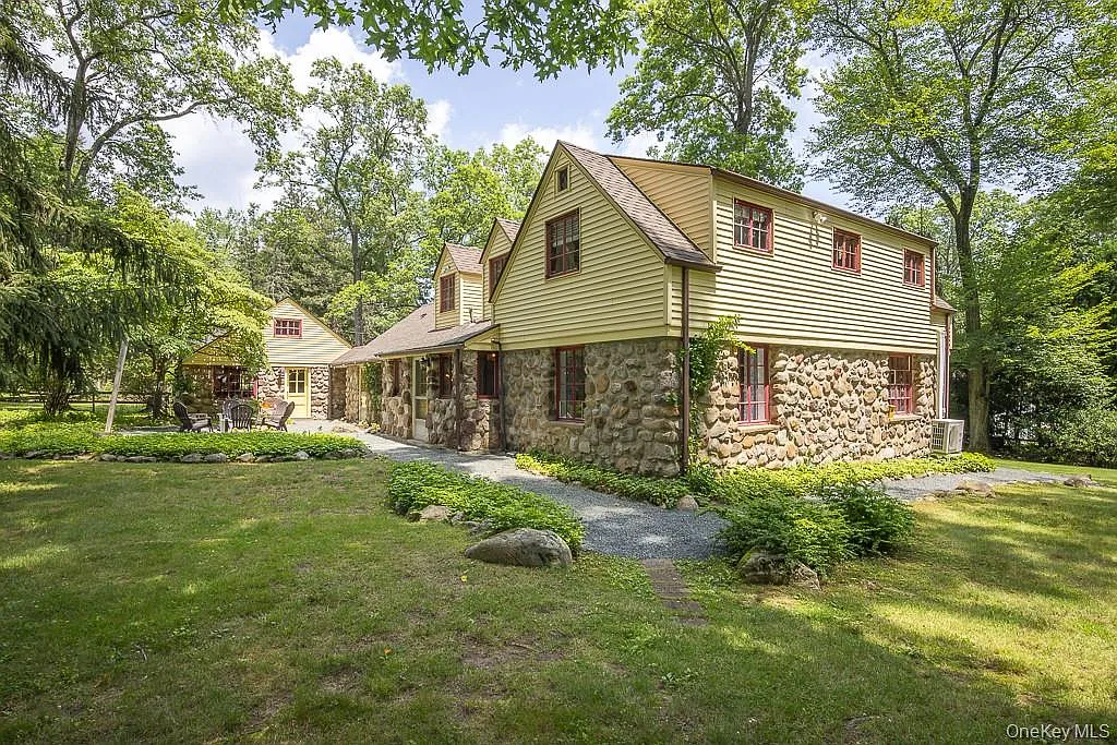 75 Van Houten Fields, West Nyack, NY 10994 — Photo 3