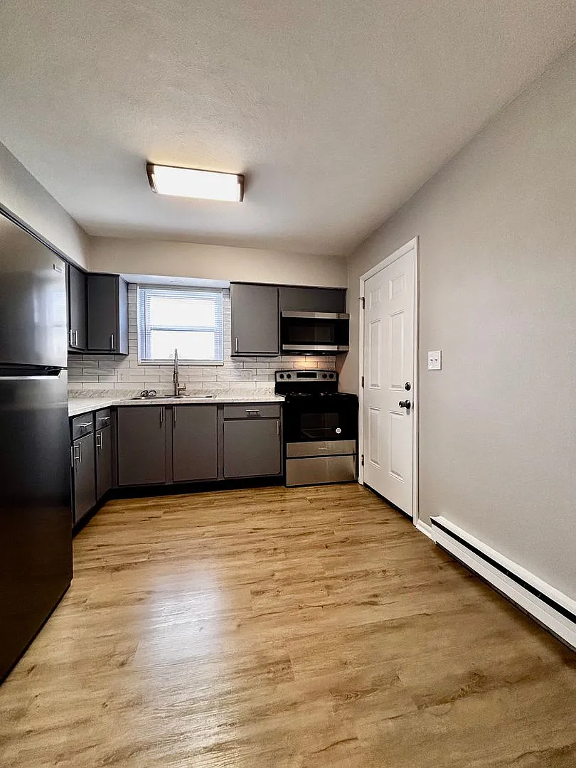 1257 Sanlor — Photo 3