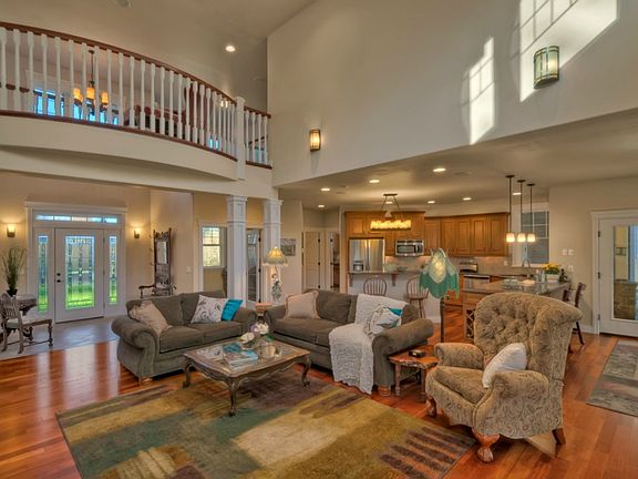 4th image of 8217 Leap Frog Ln NE
