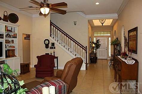 4th image of 294 Thousand Oaks Dr
