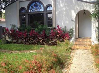 869 NE 82nd St, Miami, FL 33138